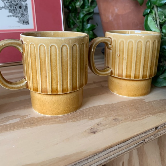 Vintage 70s Brown Japanese Stacking Coffee Mugs - Picture 4 of 6